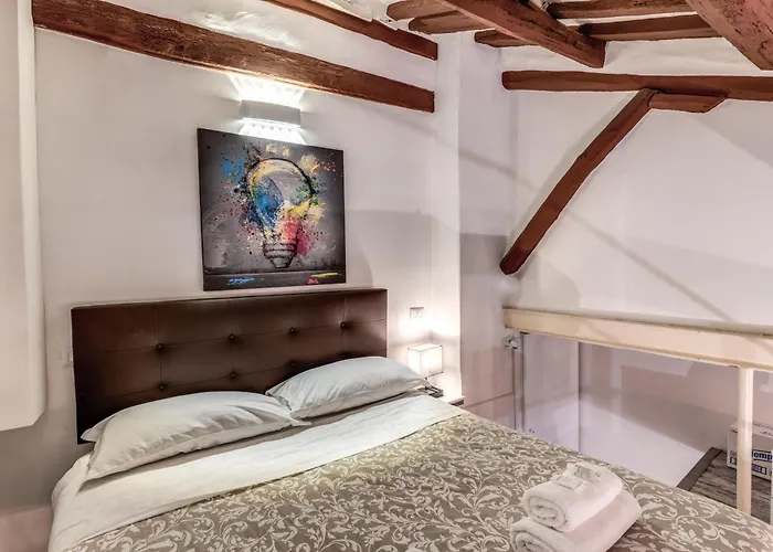 Loft In The Ghetto 3 דירה